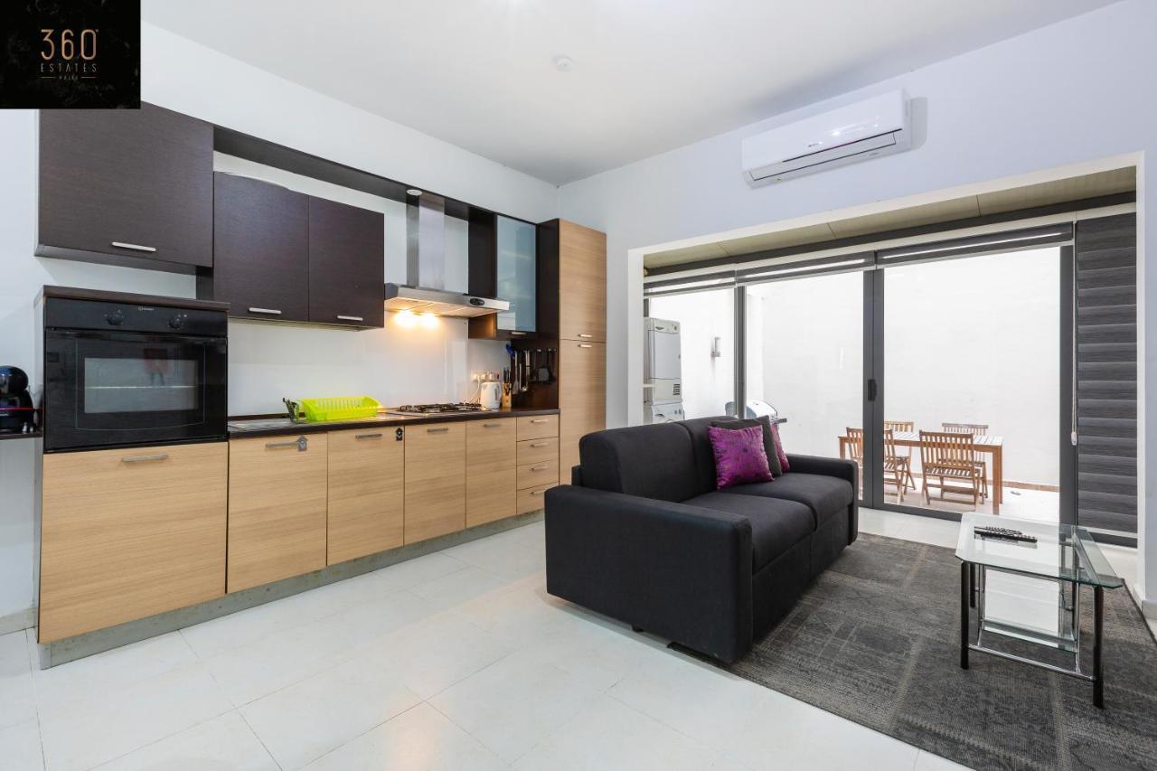 Centre Paceville Apt With Terrace, Bbq & Wifi By 360 Estates Saint Julian's Dış mekan fotoğraf